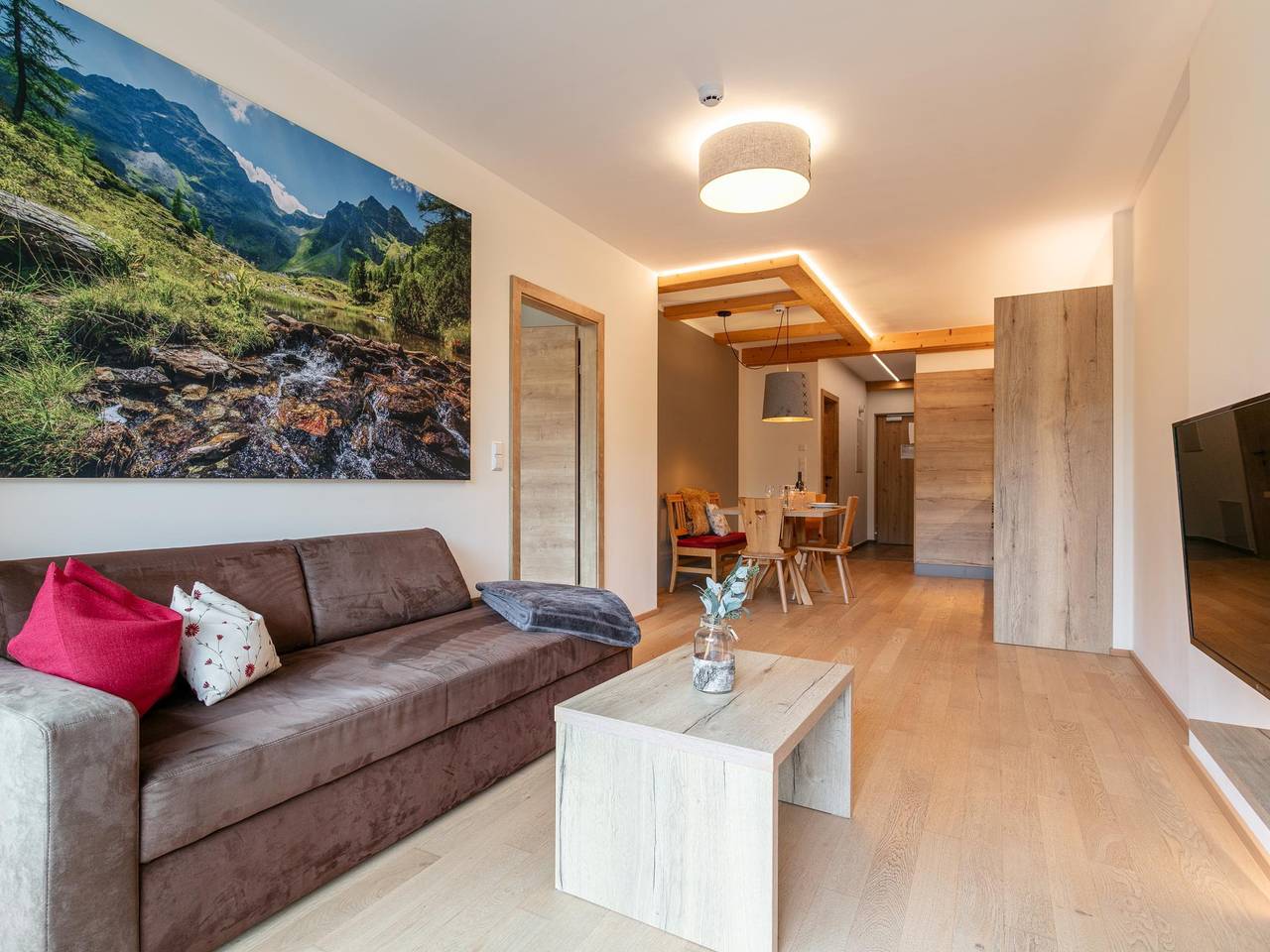 Ganze Wohnung, Schöne Wohnung mit Süd-West-Balkon in Haus, Schladming-Dachstein