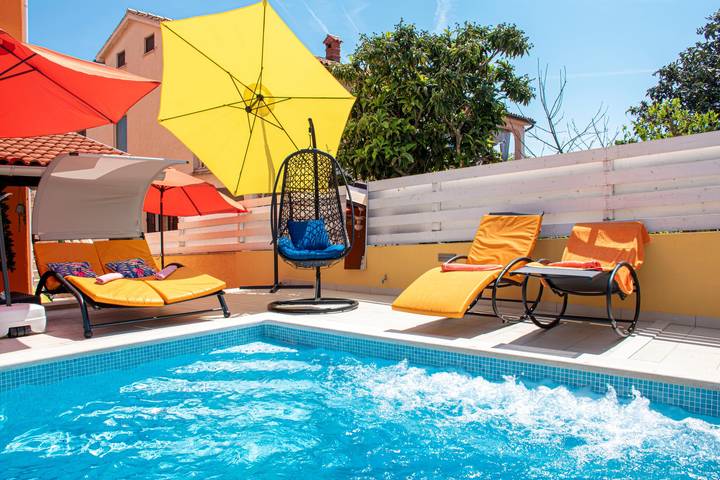 Holiday Villa Andja  with spa area and whirlpool in Banjole, Costa sur de Istria