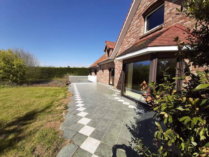 Gîte pour 8 personnes, avec jardin et terrasse à Rety - 4