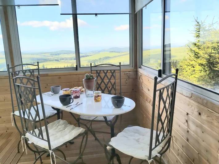 Gîte pour 7 personnes, avec balcon dans Super Besse - 2