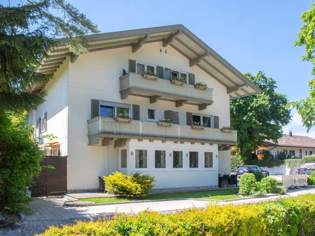 Hotel garni Berlin in Rottach-Egern, Bayerische Alpen