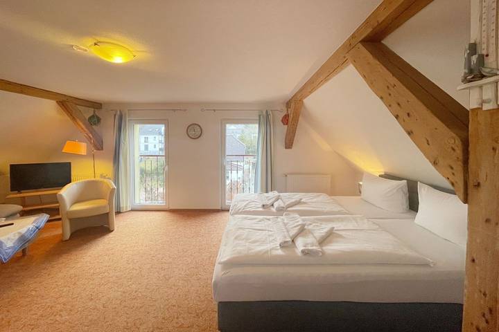 Ferienwohnung für 4 Personen, mit Garten und Ausblick in Kölpinsee - 2