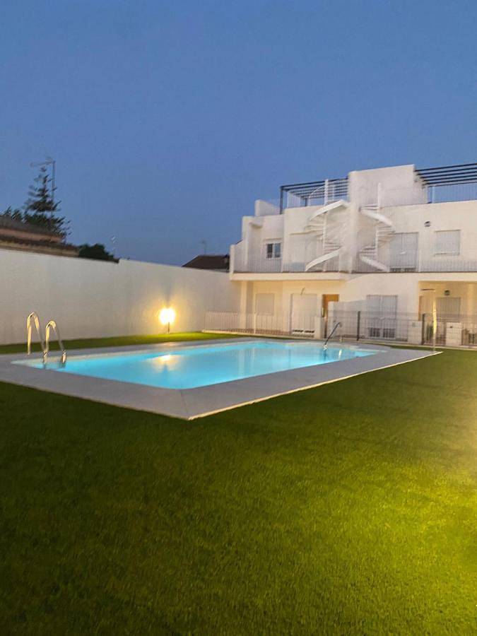 Apartamento entero, One-Bedroom Apartment in Espartinas, Provincia de Sevilla