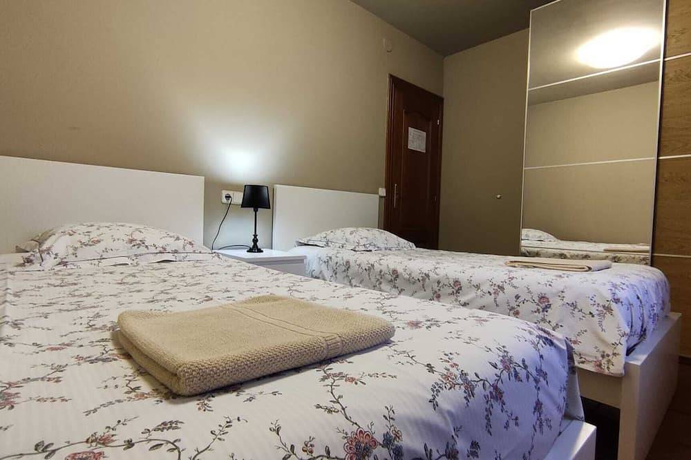 Country House 'Autxikoborda Bajo' with Mountain View, Private Garden and Wi-Fi in Baztan, Spanish Pyrenees