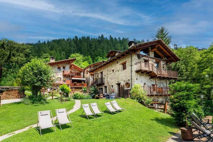 Hôtel pour 2 personnes, avec sauna ainsi que vue et jardin, animaux acceptés à Marmora