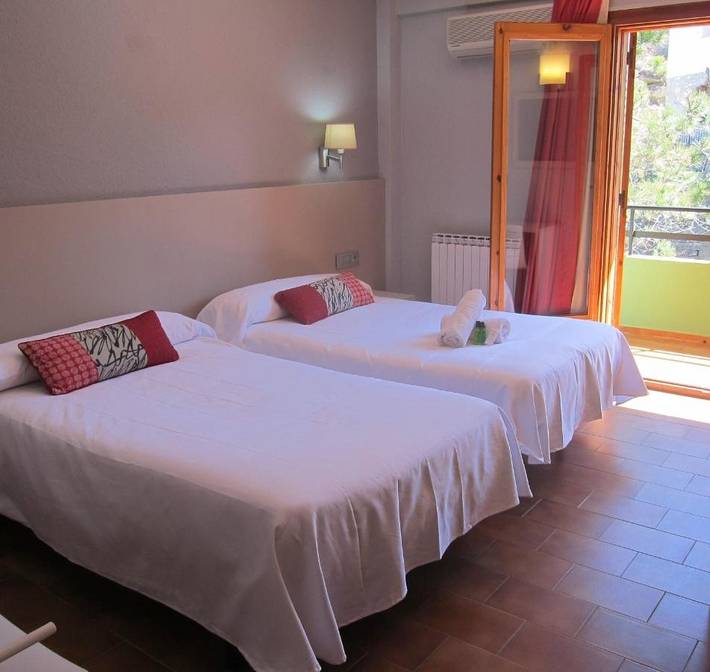 Hotel für 10 Personen, mit Terrasse und Garten in Aínsa