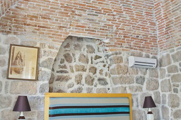 Location de vacances pour 12 personnes, avec jardin et balcon à Kotor - 2