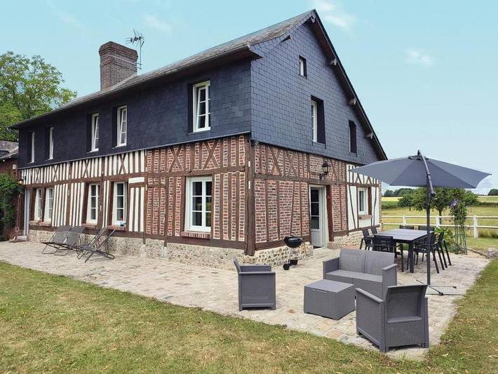 Location de vacances pour 6 personnes, avec terrasse à Fresne-le-Plan