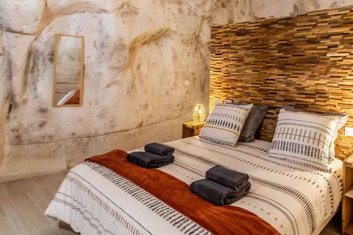 Gîte pour 4 personnes, avec terrasse et jardin à Les Ulmes - 3