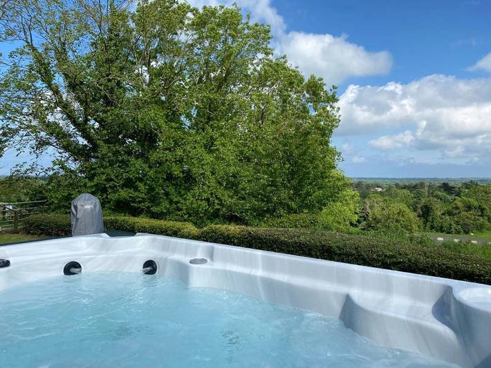 Ferienwohnung für 3 Personen, mit Whirlpool und Terrasse sowie Garten und Ausblick in Isle of Man
