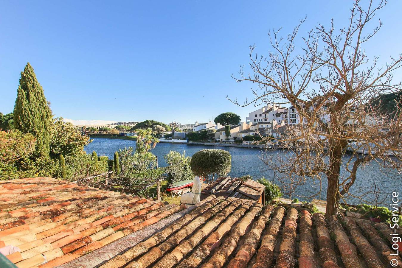 Apartamento vacacional entero, Flat for 2/4 persons view on the river in Port Grimaud, Grimaud