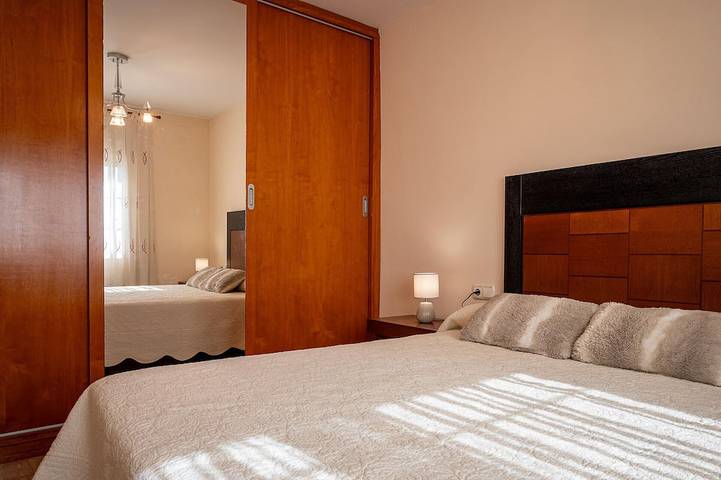 4-Bedroom Townhouse, Air-Conditioned, Near Beach in Creixell, Costa Dorada