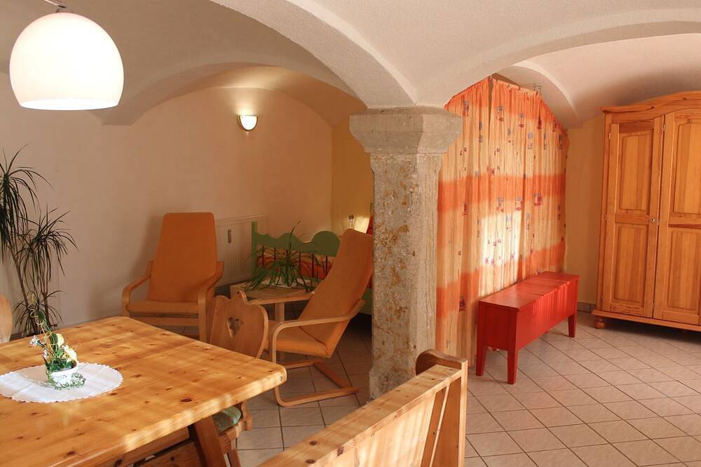 Ganze Wohnung, Ferienwohnung in Weißig mit Garten in Struppen, Elbsandsteingebirge