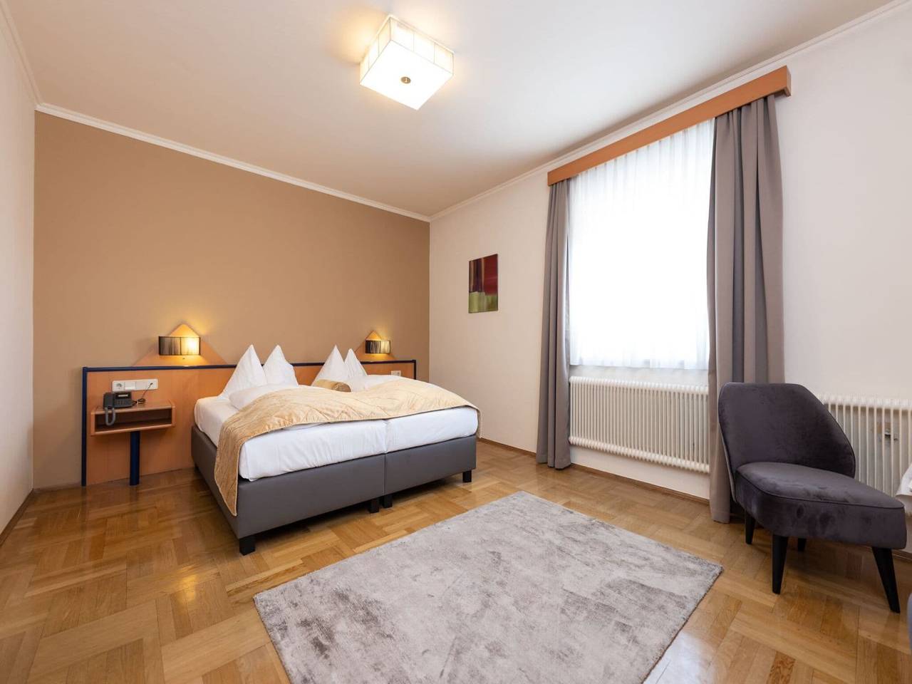 Geheel appartement, Tweepersoonskamer met uitzicht op het balkon in Steirerland