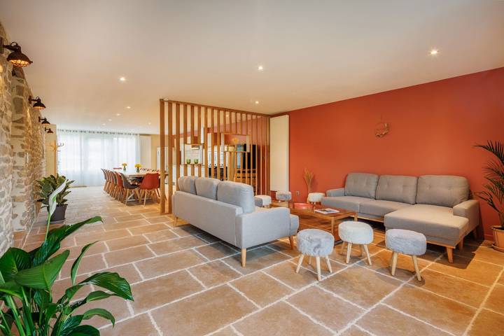 Gîte pour 15 personnes, avec terrasse dans le Jura - 4