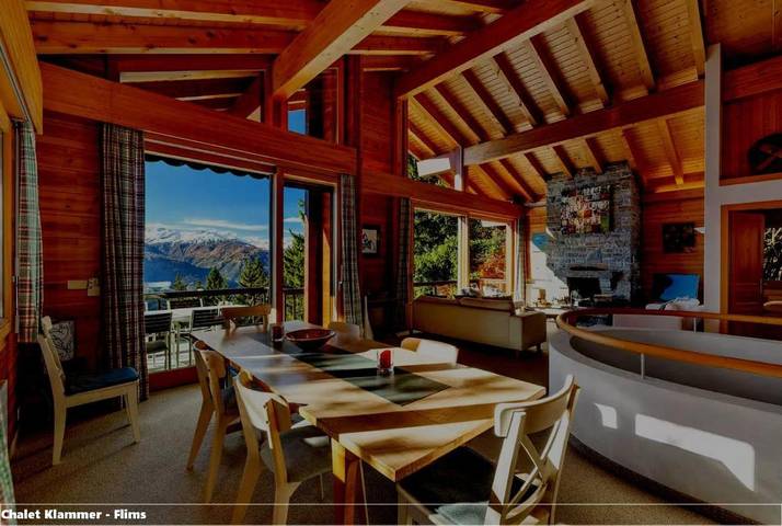 Hütte für 10 Personen, mit Balkon und Whirlpool sowie Terrasse und Garten in Flims