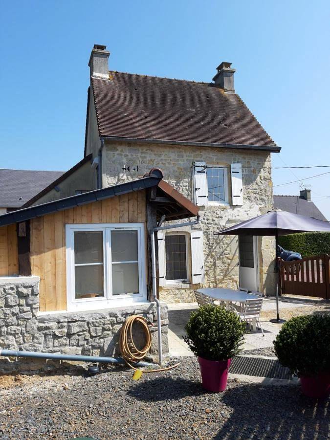 Location de vacances pour 5 personnes, avec Terrasse ainsi que Jardin et Vue à Crouay