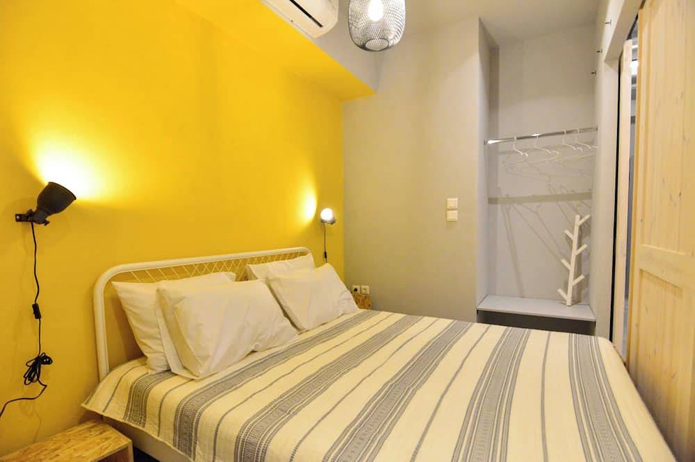 Entire apartment, Athens loft 5 minutes from Monastiraki metro stop in Central Section of Athens, Athens
