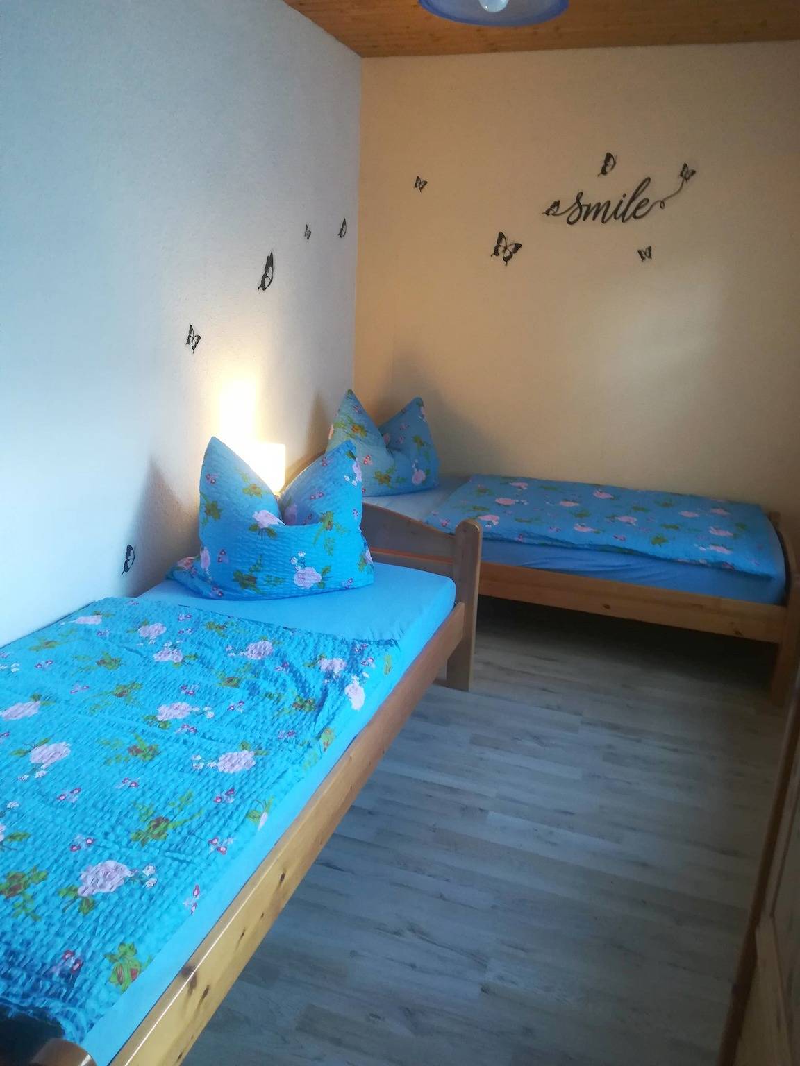 Ferienwohnung Preuß - Größzügige Ferienwohnung mit überdachtem Freisitz zum Entspannen in Schwarzenbach an der Saale, Landkreis Hof