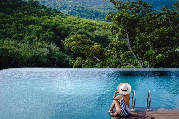 Gîte pour 2 personnes, avec vue ainsi que balcon et piscine dans Rawai Beach - 2