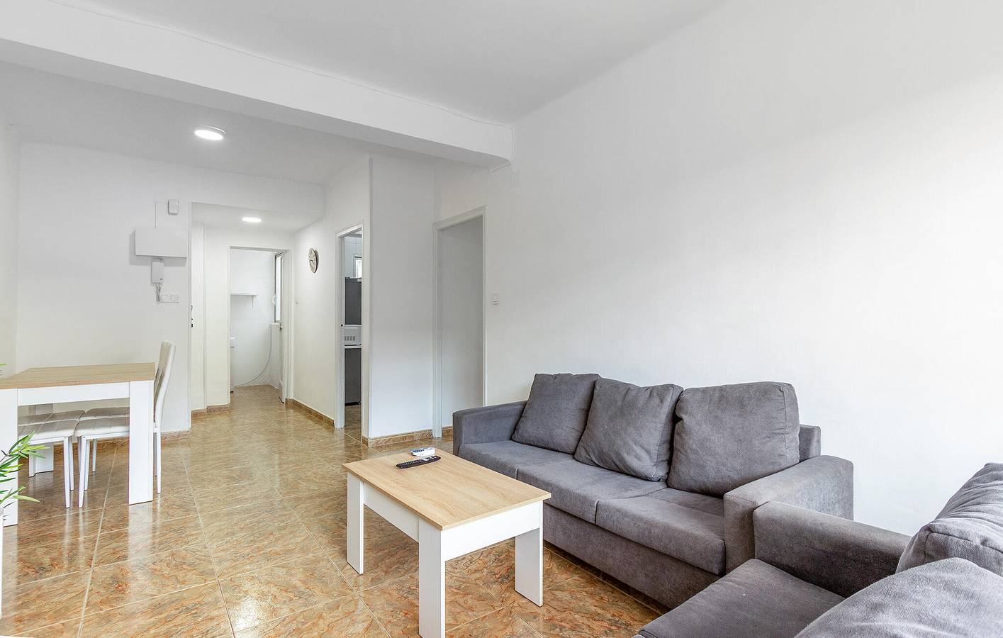 Ganze Ferienwohnung, Rückzugsort am Strand mit Terrasse und Parkplatz in Cartagena, Costa Cálida