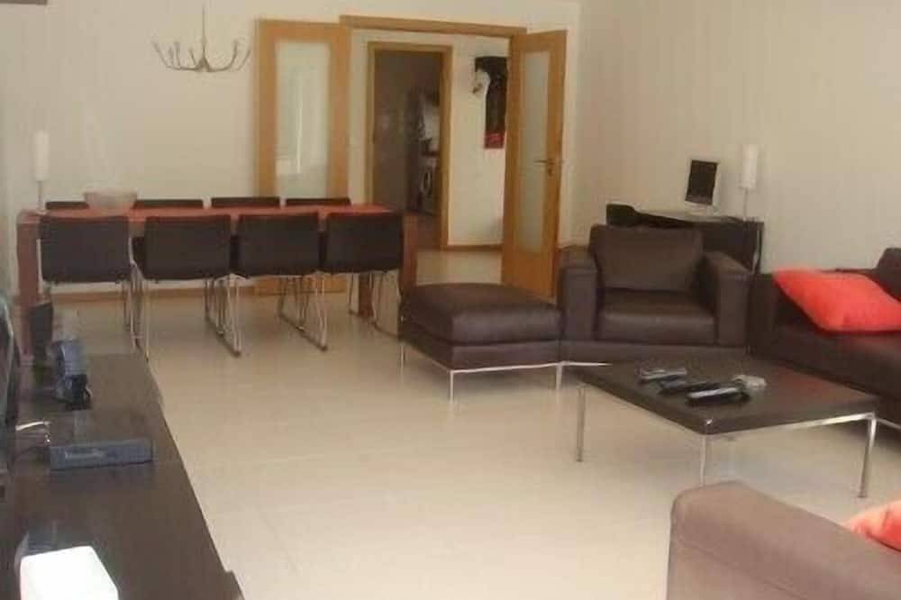 Belle villa pour 8 personnes avec piscine privée près de la plage in São Martinho do Porto, Leiria District