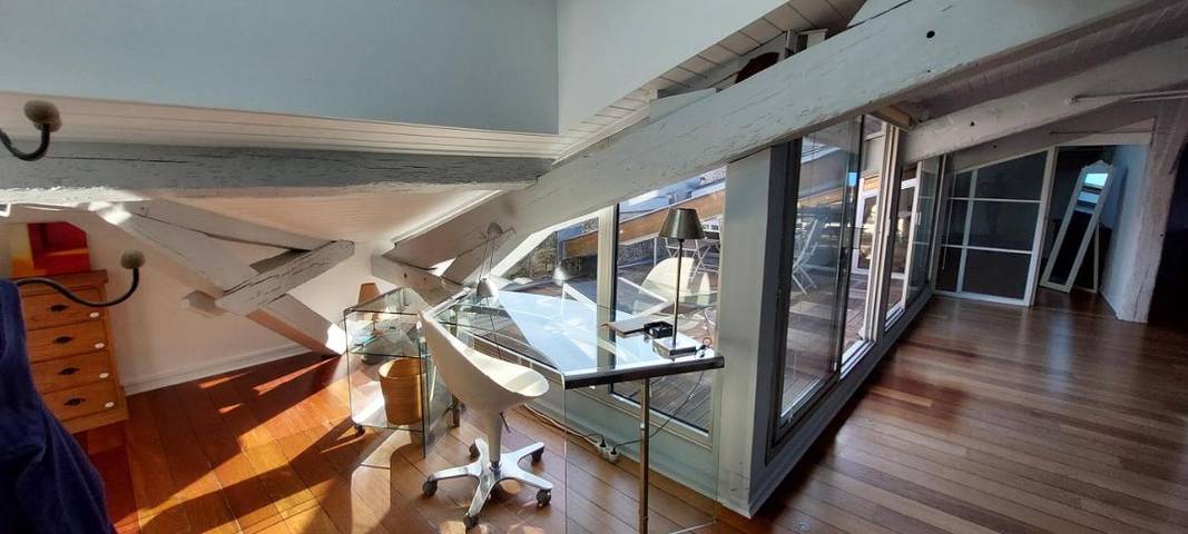 Gîte pour 4 personnes, avec terrasse et vue dans Theatre Femina - 4