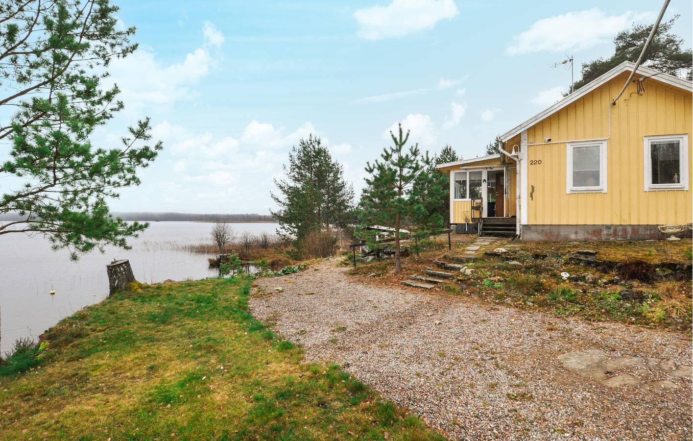 Ferienhaus für 6 Personen mit Seeblick in Örebro und Umgebung