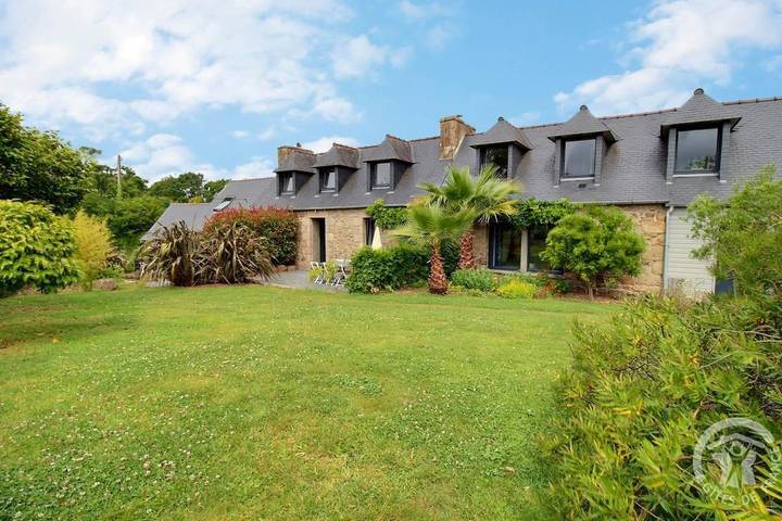 Gîte pour 4 personnes, avec piscine et jardin, animaux acceptés à Trélévern - 2