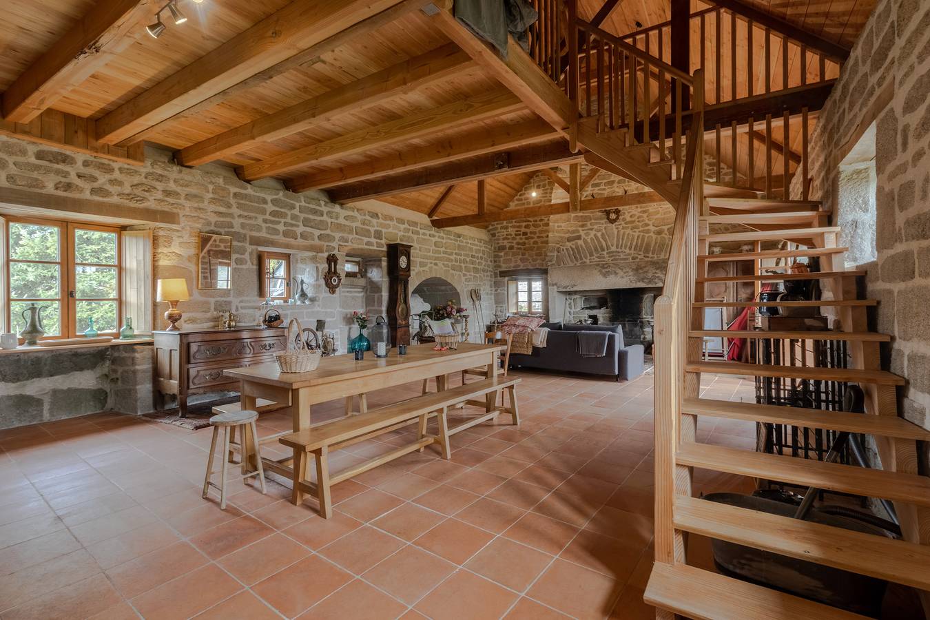Holiday Home "La maison des Florentins" with Garden & Wi-Fi in Chaumeil, Tulle region