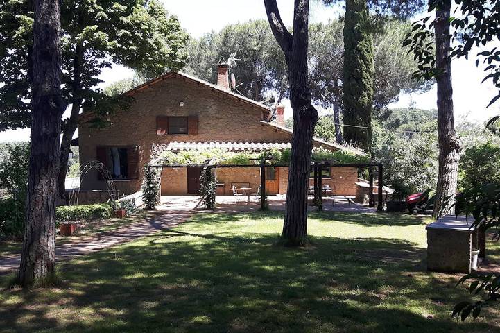 Appartamento intero, Hebald guesthouse: suite with private garden. in Bracciano, Lago di Bracciano