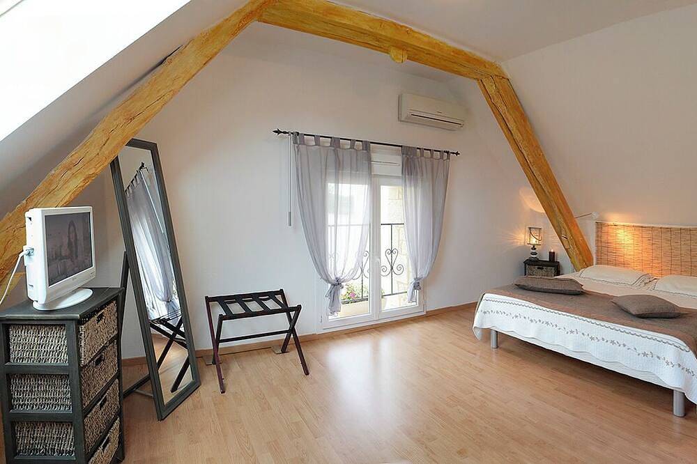 Comfortable bed and breakfast in Cublac, Brive-la-Gaillarde region