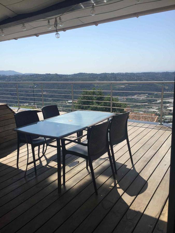 Appartement entier, 3 pièces dans le ciel in Gattières, Côte méditerranéenne (France)