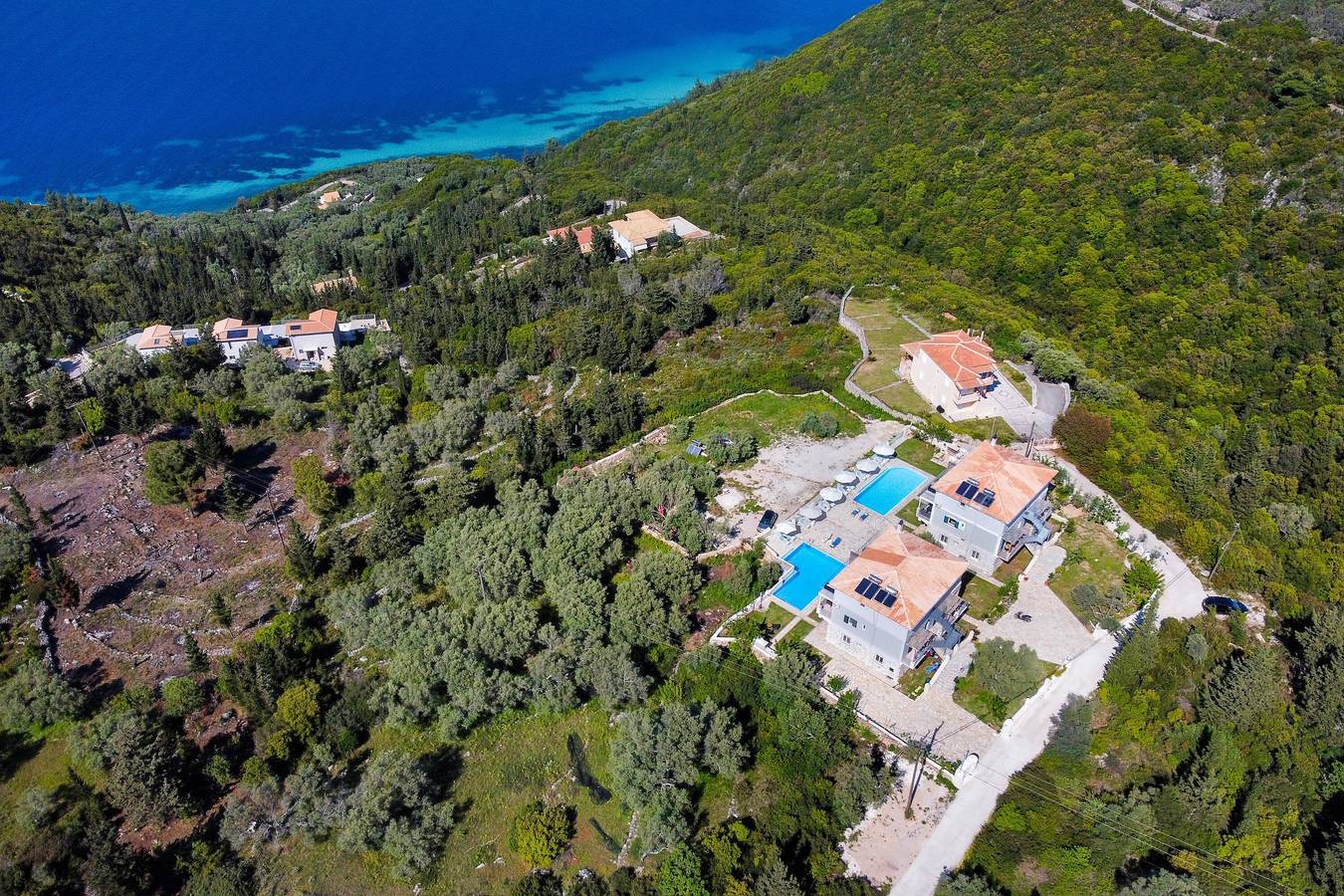 Entire studio, Gkountis Deluxe Studio Apartment with Sea View, Shared Pool & Wi-Fi in Greece