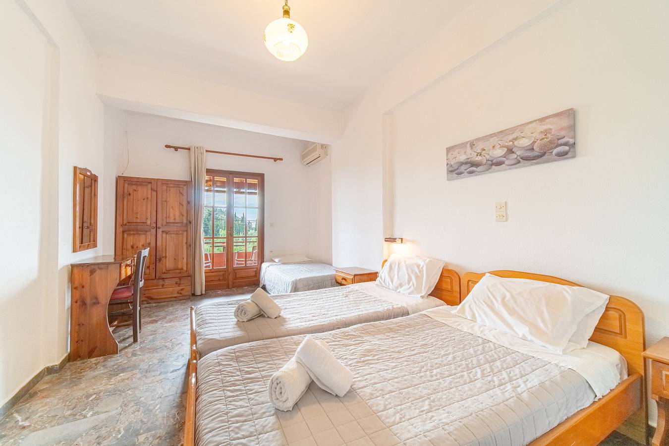 Entire studio, Studio Apartment "Arianna Studio Ground Floor 8" with Sea View, Shared Pool & Wi-Fi in Paleokastritsa, Corfu