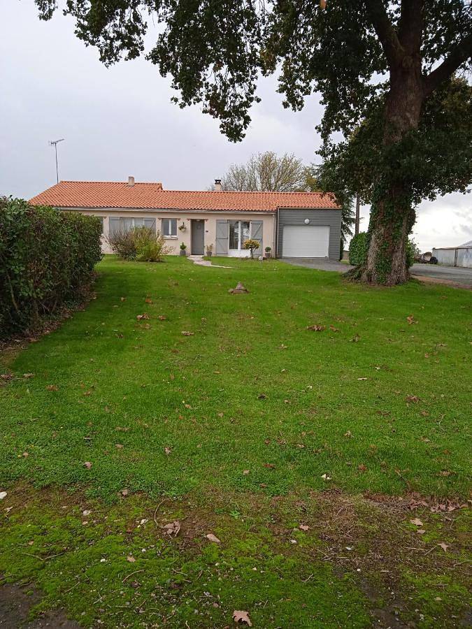 Chambre d’hôte pour 2 personnes, avec Terrasse à Les Herbiers
