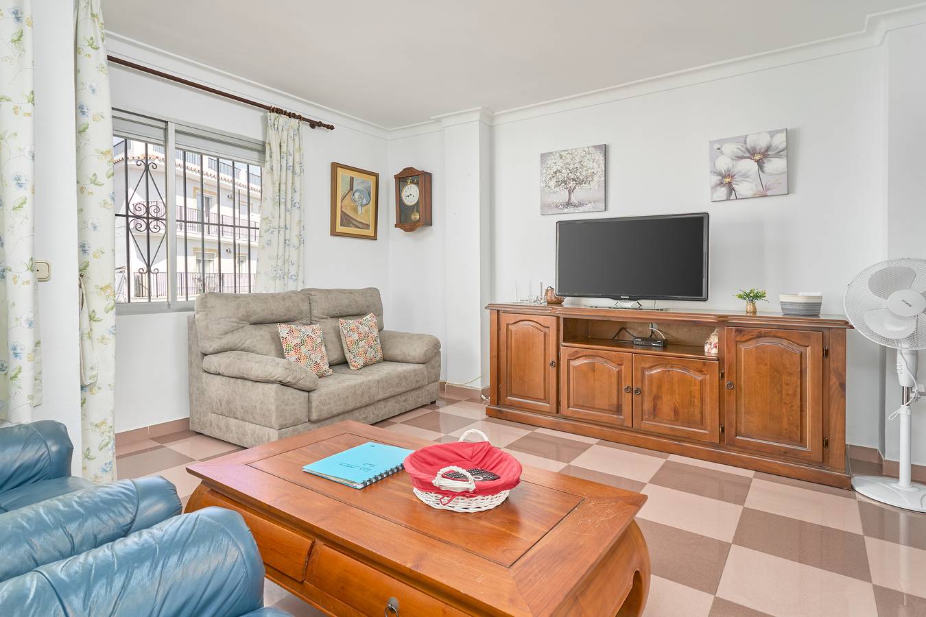 Ganze Wohnung, Ferienwohnung 'Los Alamos' mit Balkon, Wlan und Klimaanlage in Nerja, Costa del Sol