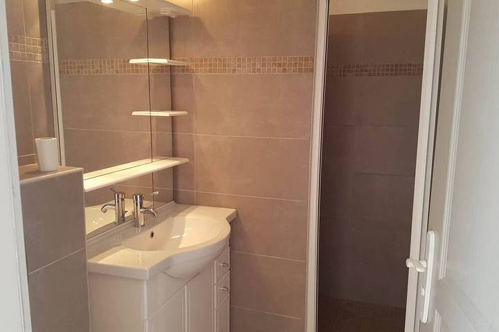 Gîte pour 2 personnes, avec jardin ainsi que terrasse et jacuzzi à Corbara - 3