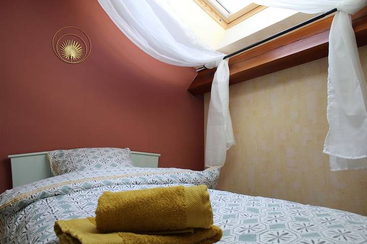 Gîte pour 5 personnes, avec jardin à Gelles - 4