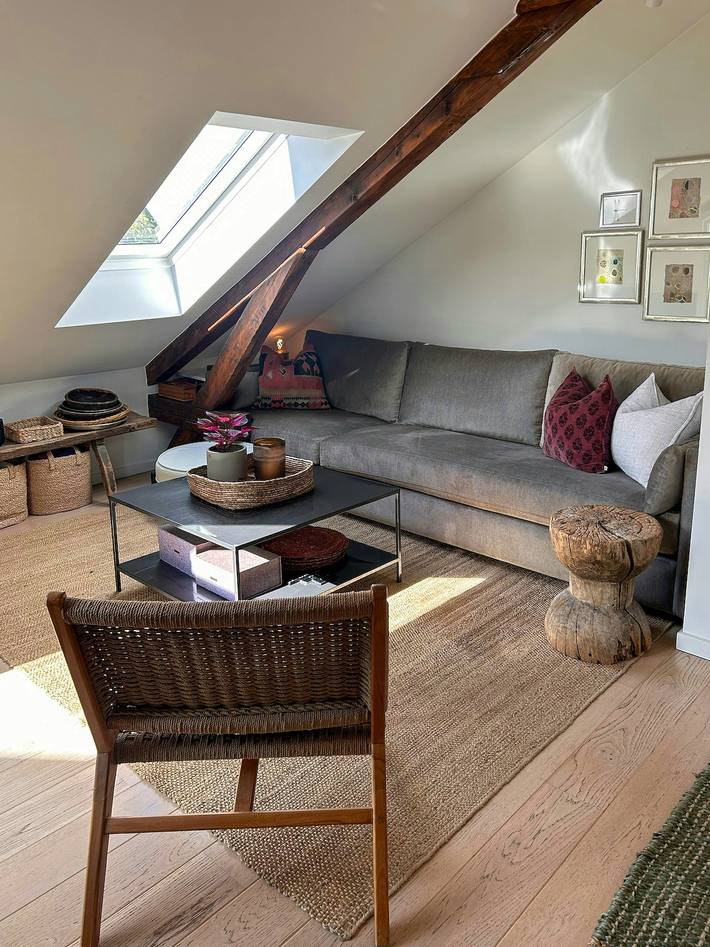 Apartamento entero, Ático con vigas a la vista en St. Hanshaugen in St. Hanshaugen, Oslo