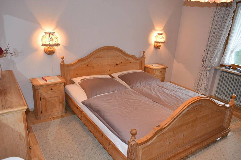 Ganze Wohnung, Gut ausgestattete familienfreundliche Ferienwohnung für 2-6 Personen in Übersee, Chiemsee