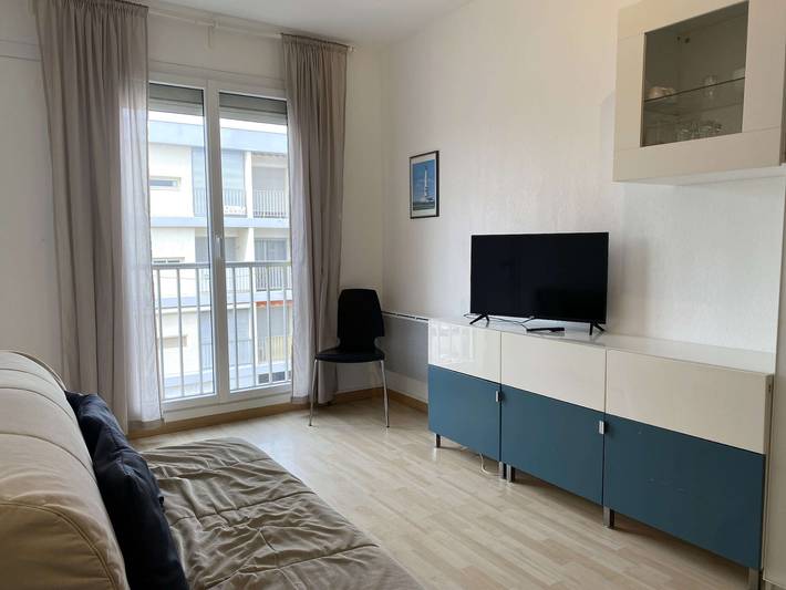 Apartamento entero, Luminoso y moderno T2 con Wifi, Aire Acondicionado y Lavadora a pocos pasos de las termas in Balaruc-les-Bains, Costa mediterránea (Francia)