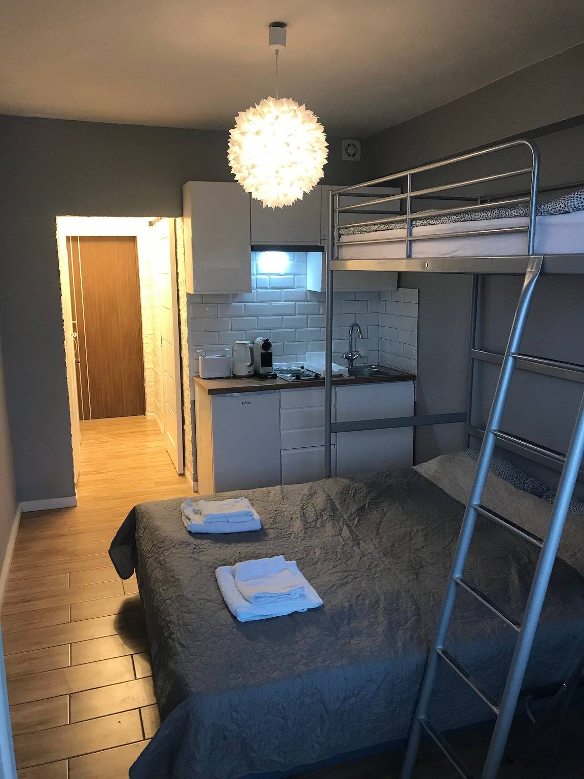 Ganze Ferienwohnung, Meerblick Appartement Hochbett Küche Boxspringbett  M+M in Międzyzdroje, Misdroy (Gemeinde)