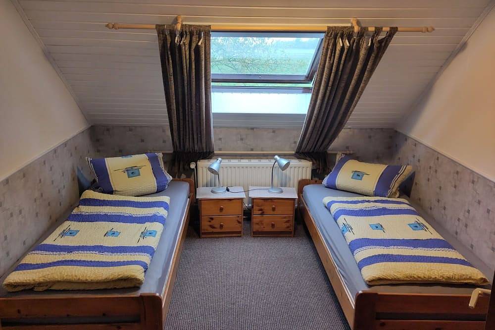 Ganze Wohnung, Geniessen Sie die Ruhe dieser Landschaft,die für jeden was zu bieten hat. in Bunde, Ostfriesland