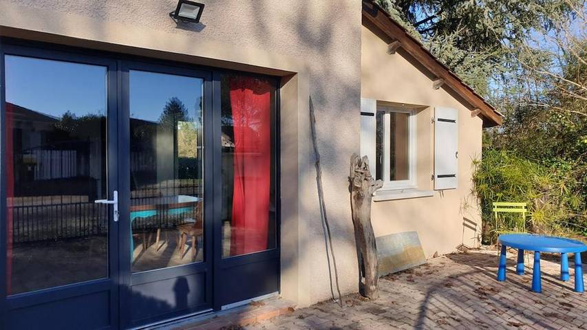 Location de vacances pour 11 personnes, avec bassin pour enfant et jardin ainsi que vue sur le lac et vue, animaux acceptés à Hostens - 2