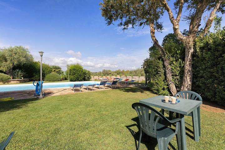 Hel lägenhet, Apartment 'Rosmarino' with shared pool, Wi-Fi and air conditioning in Alghero, Sassari provins