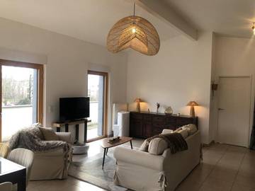 Gîte pour 4 personnes, avec terrasse et vue dans Esplanade du Lac ( Aix-les-Bains)