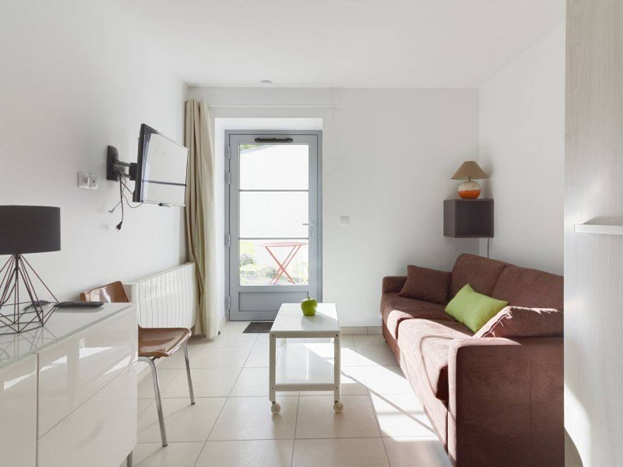 Studio entier, Studio centre-ville avec terrasse, parking, proche télécabine et commodités in Cauterets, Parc national des Pyrénées