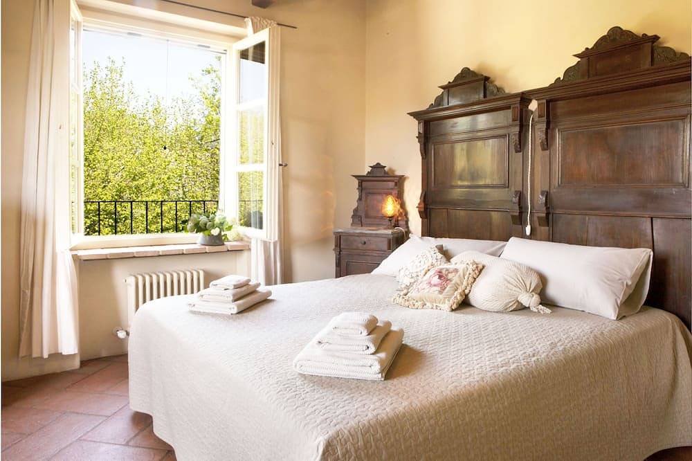 Daniela's house Salsomaggiore swimmingpool villa with private chef on request in Salsomaggiore Terme, Parma Province