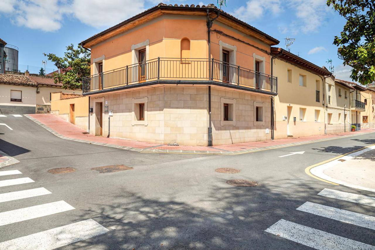 Three-Bedroom House in Elciego, Rioja Alavesa